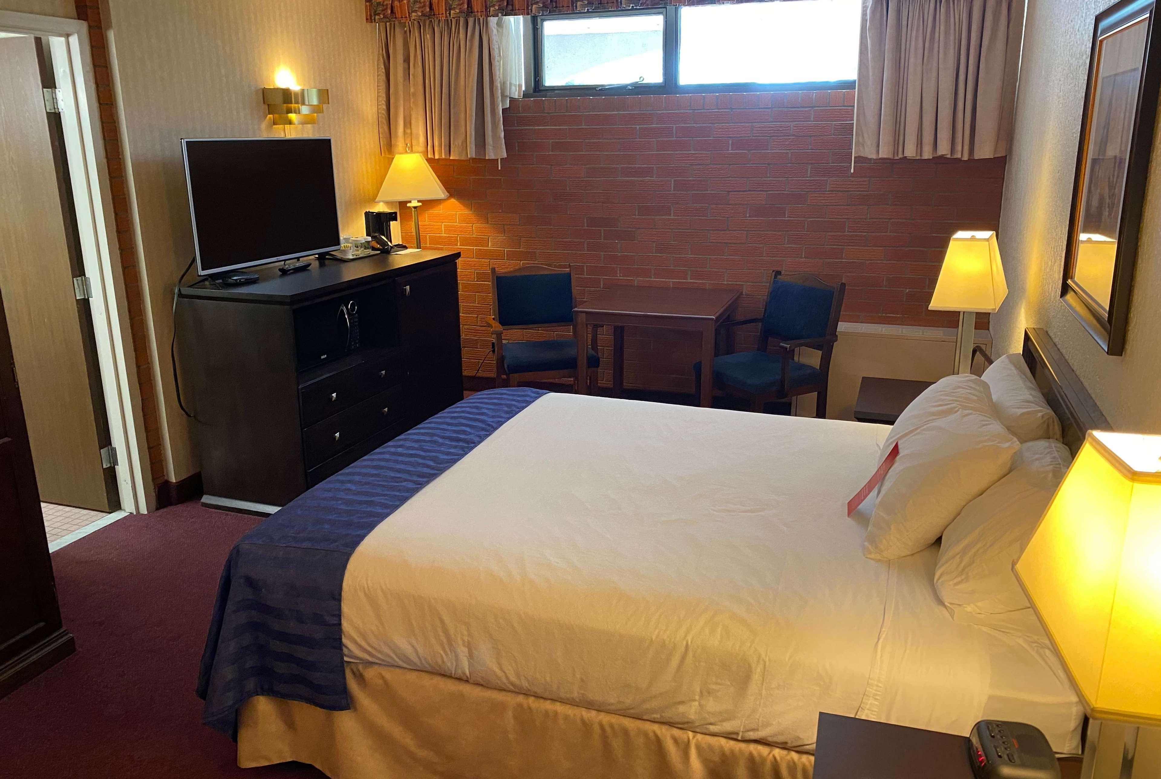 Ramada By Wyndham 3*