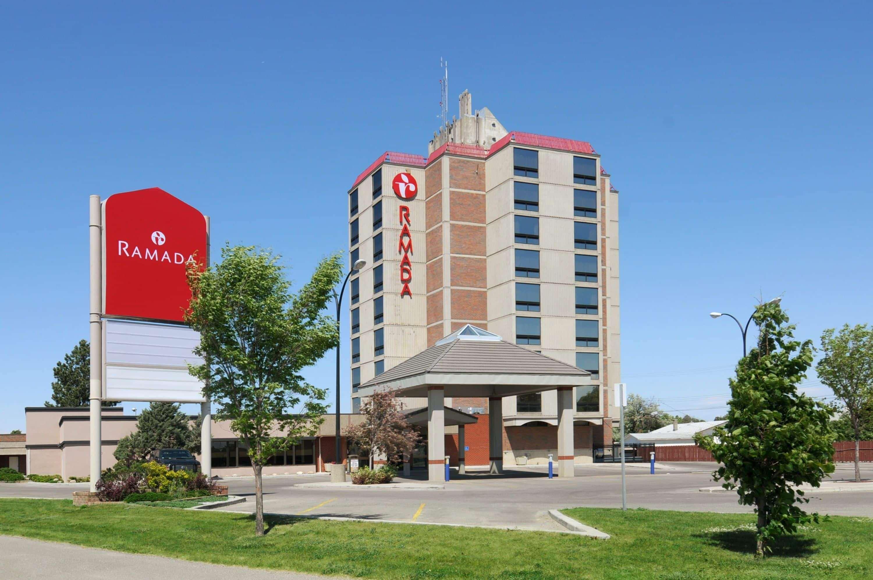 Ramada By Wyndham Hotel Lethbridge
