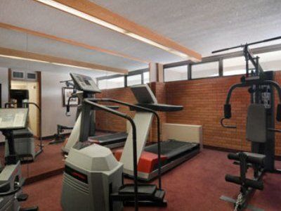 Hotel Ramada By Wyndham Lethbridge