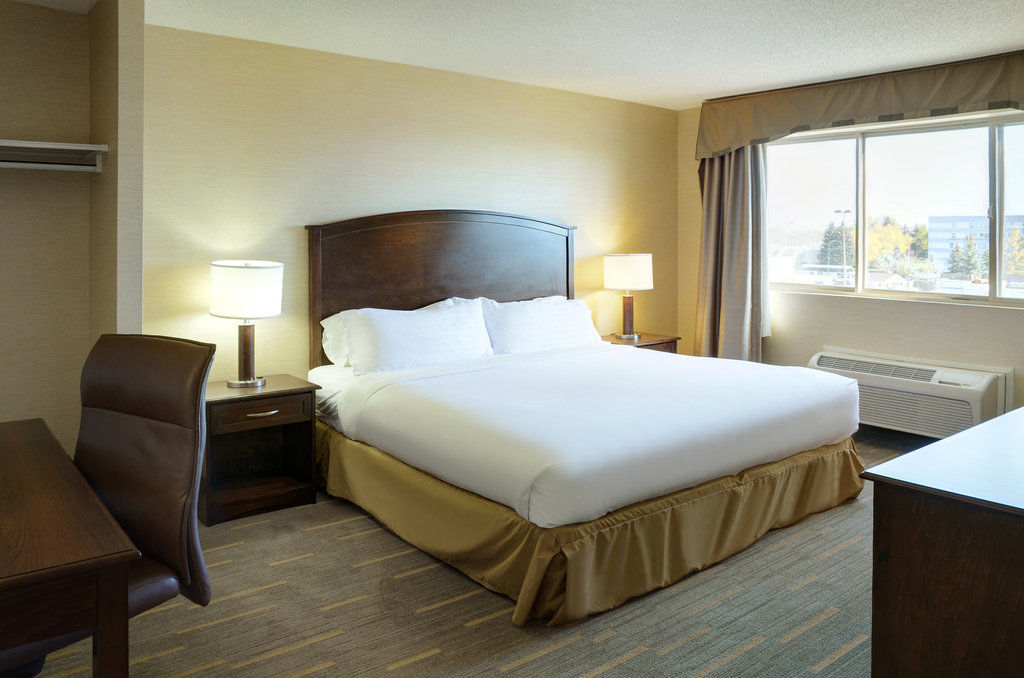 Hotel Ramada By Wyndham Lethbridge