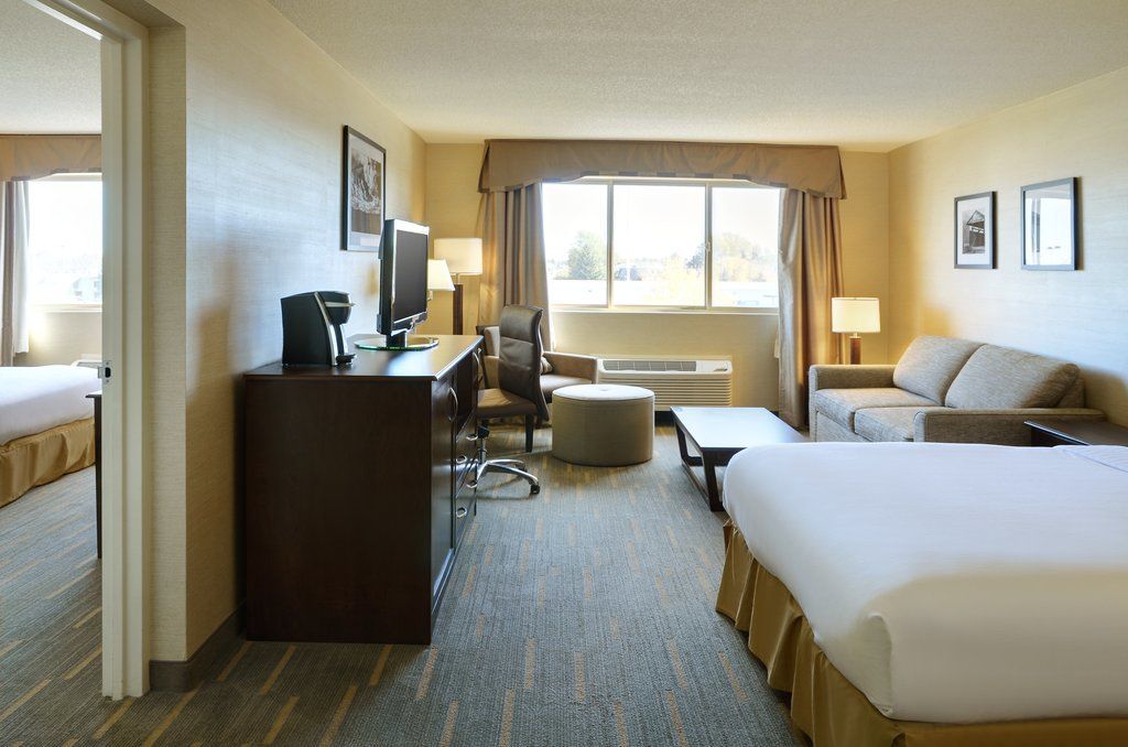 Ramada By Wyndham