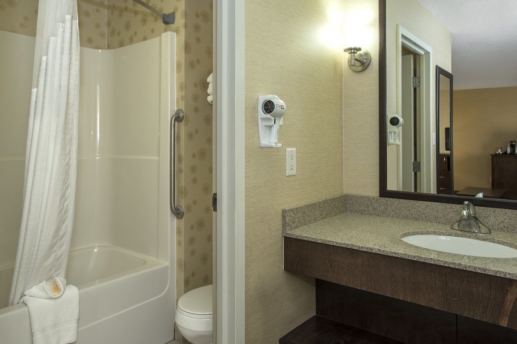 Ramada By Wyndham 3*